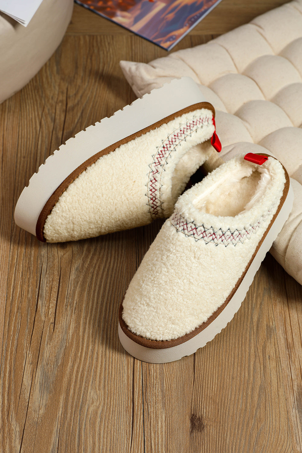 White Embroidered Sherpa Plush Thick Sole Winter Slippers 🇨🇳