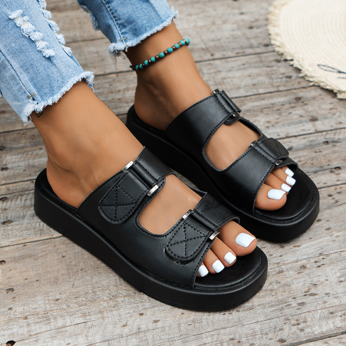 Thick bottomed flat and casual Velcro beach Sandals 🇨🇳