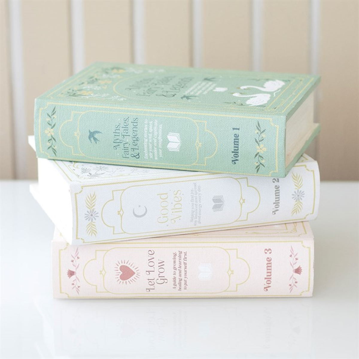 Pink Book Shaped Storage Box 🇬🇧
