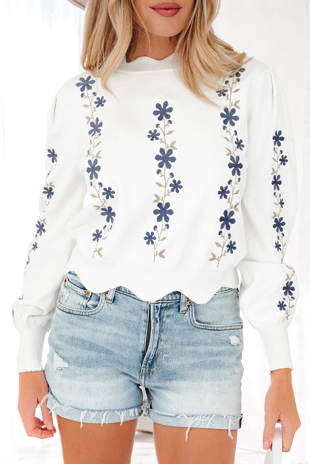 White Floral Embroidered Scallop Hem Cropped Sweater 🇺🇸