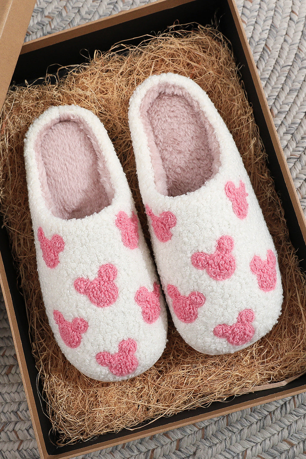 White Mickey Mouse Cartoon Head Pattern Plush House Slippers 🇺🇸