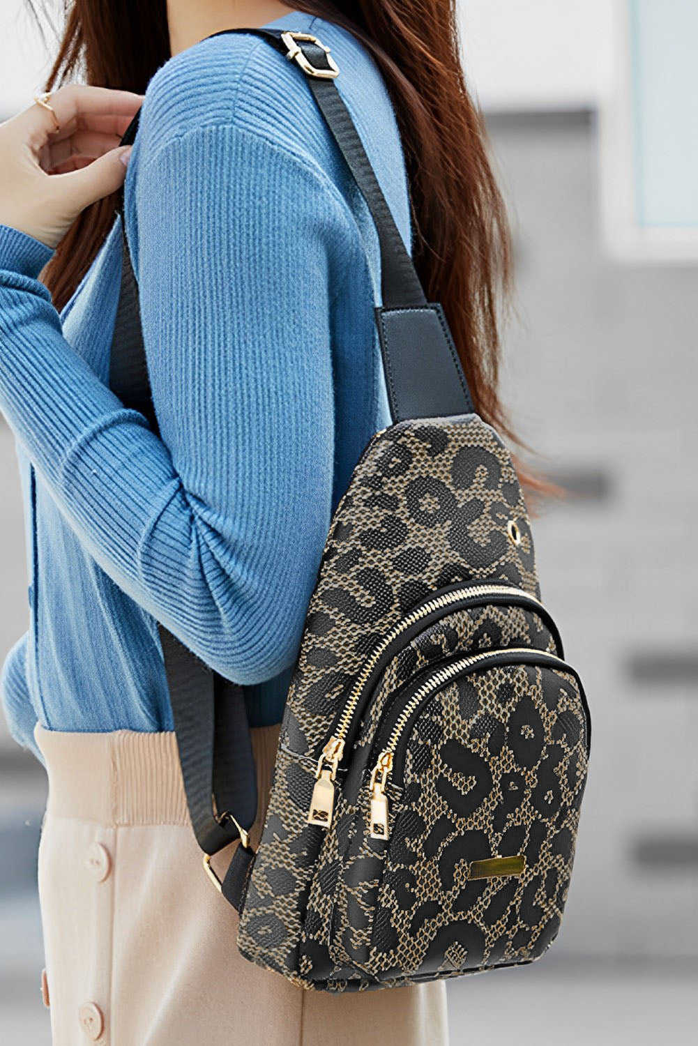 Leopard Print PU Sling Bag 🇺🇸
