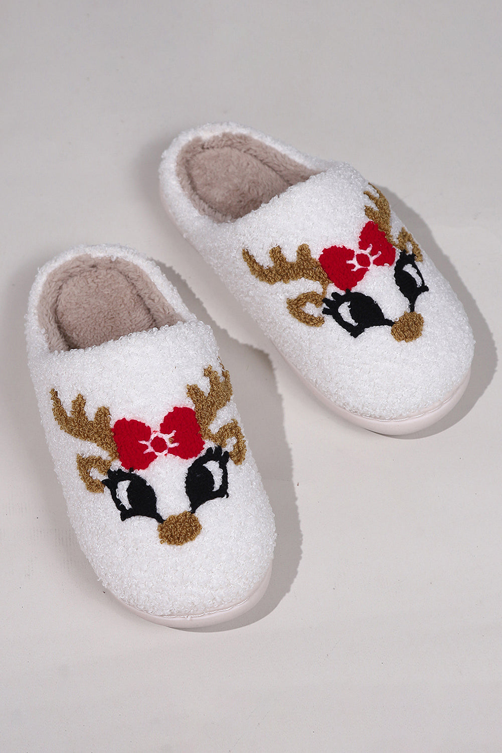 White Christmas Cartoon Pattern Plush Slippers 🇺🇸