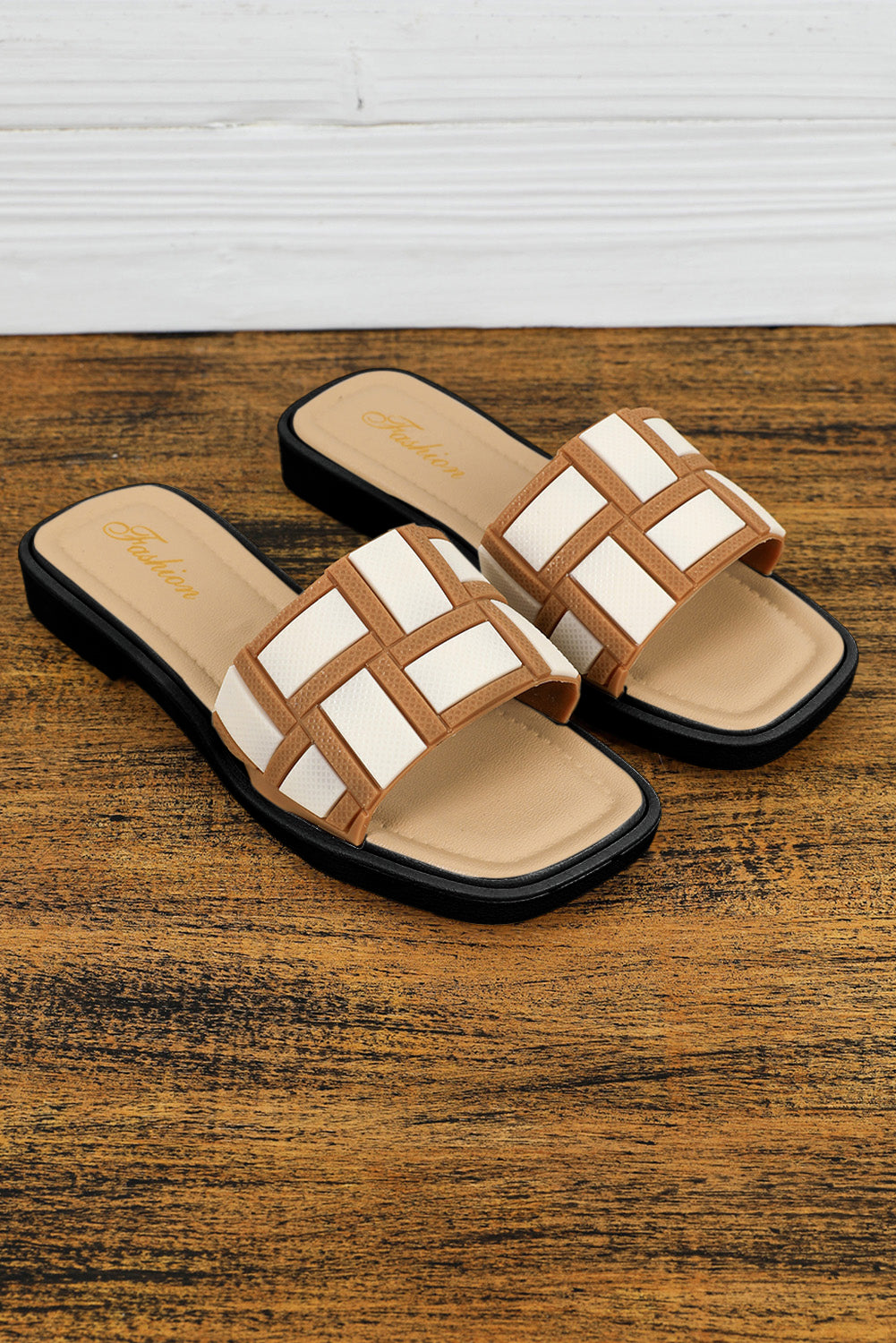Beige Two Tone Contrast PU Leather Square Toe Slippers 🇨🇳