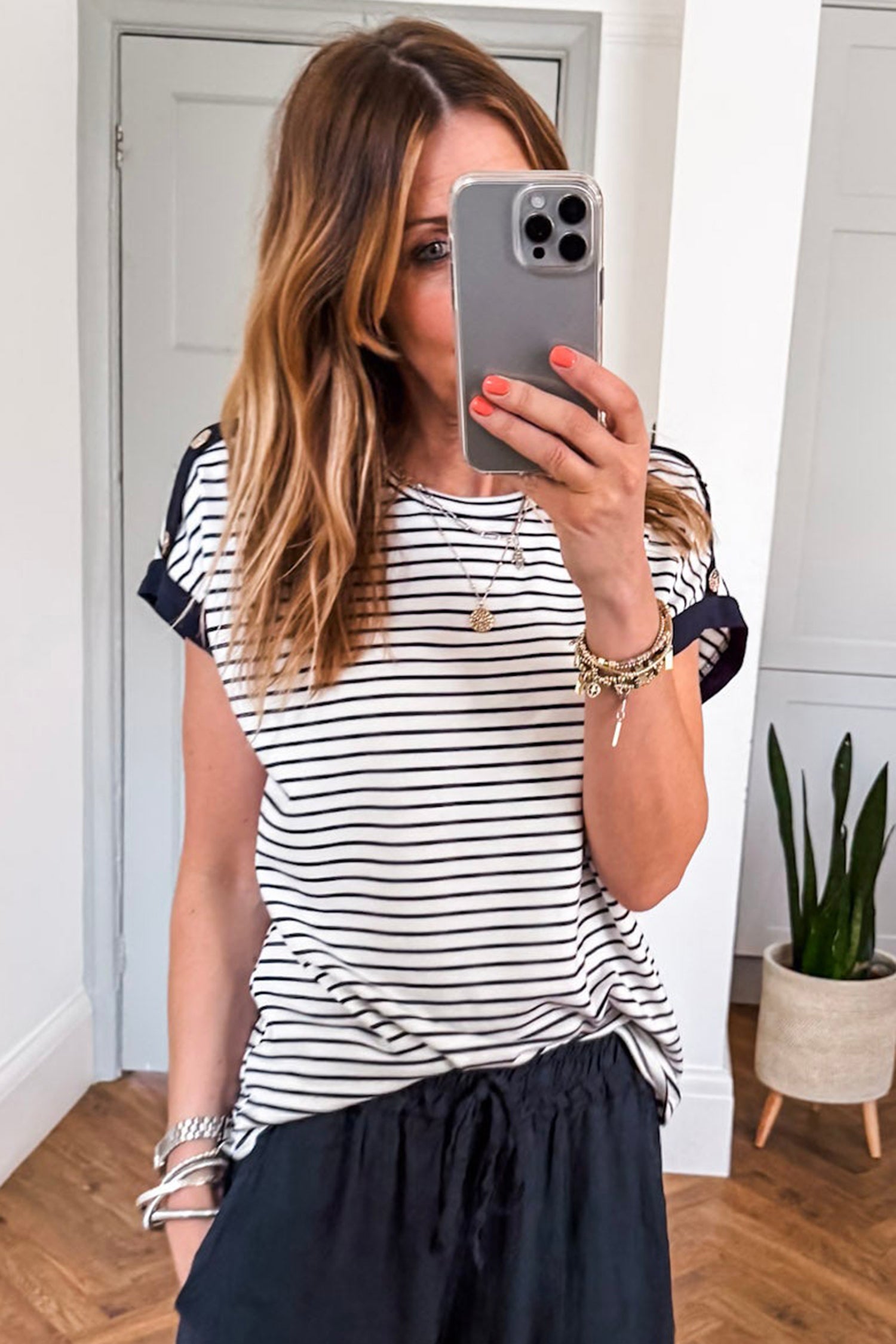 Black Stripe Cuffed Sleeve Button Detail Loose Tee 🇺🇸