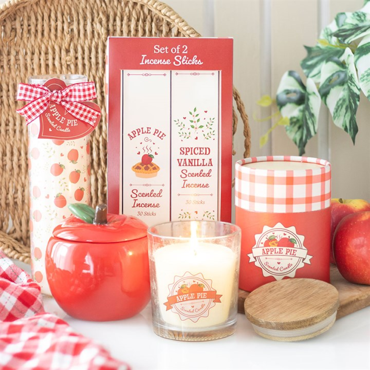 Apple Shaped Candle Jar 🇬🇧