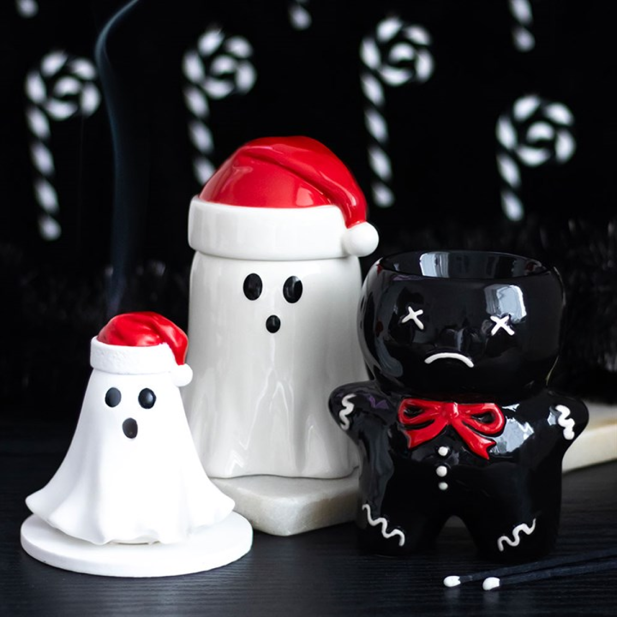 Ghost with Santa Hat Incense Cone Holder 🇬🇧