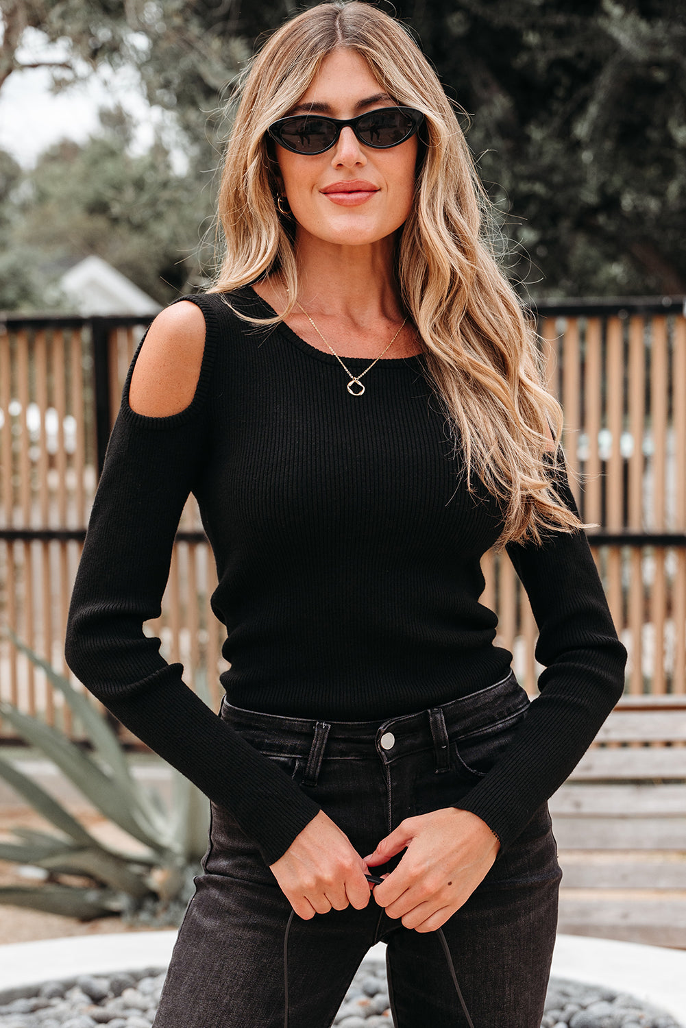 Black Ribbed Knit Cold Shoulder Sweater 🇺🇸
