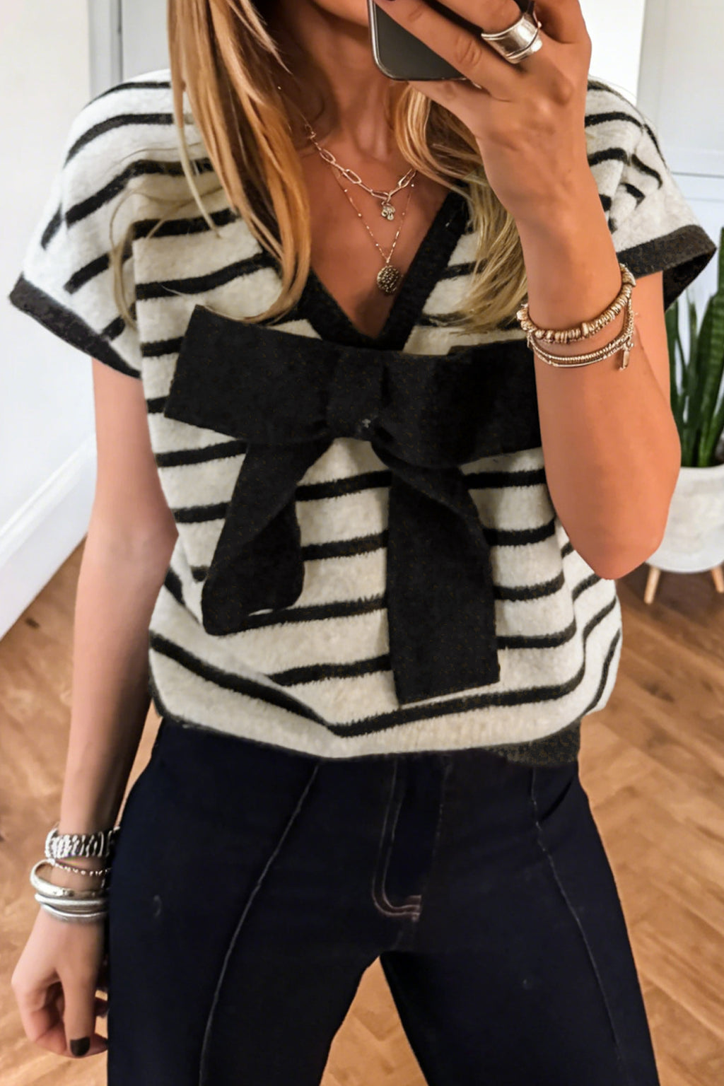Black Stripe Bow Applique Short Sleeve Sweater 🇺🇸