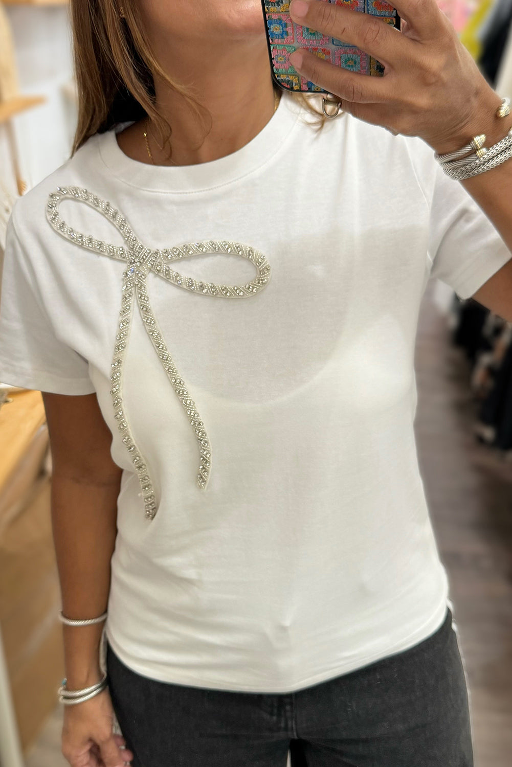 White Rhinestone Bow Embellished Round Neck Tee 🇨🇳