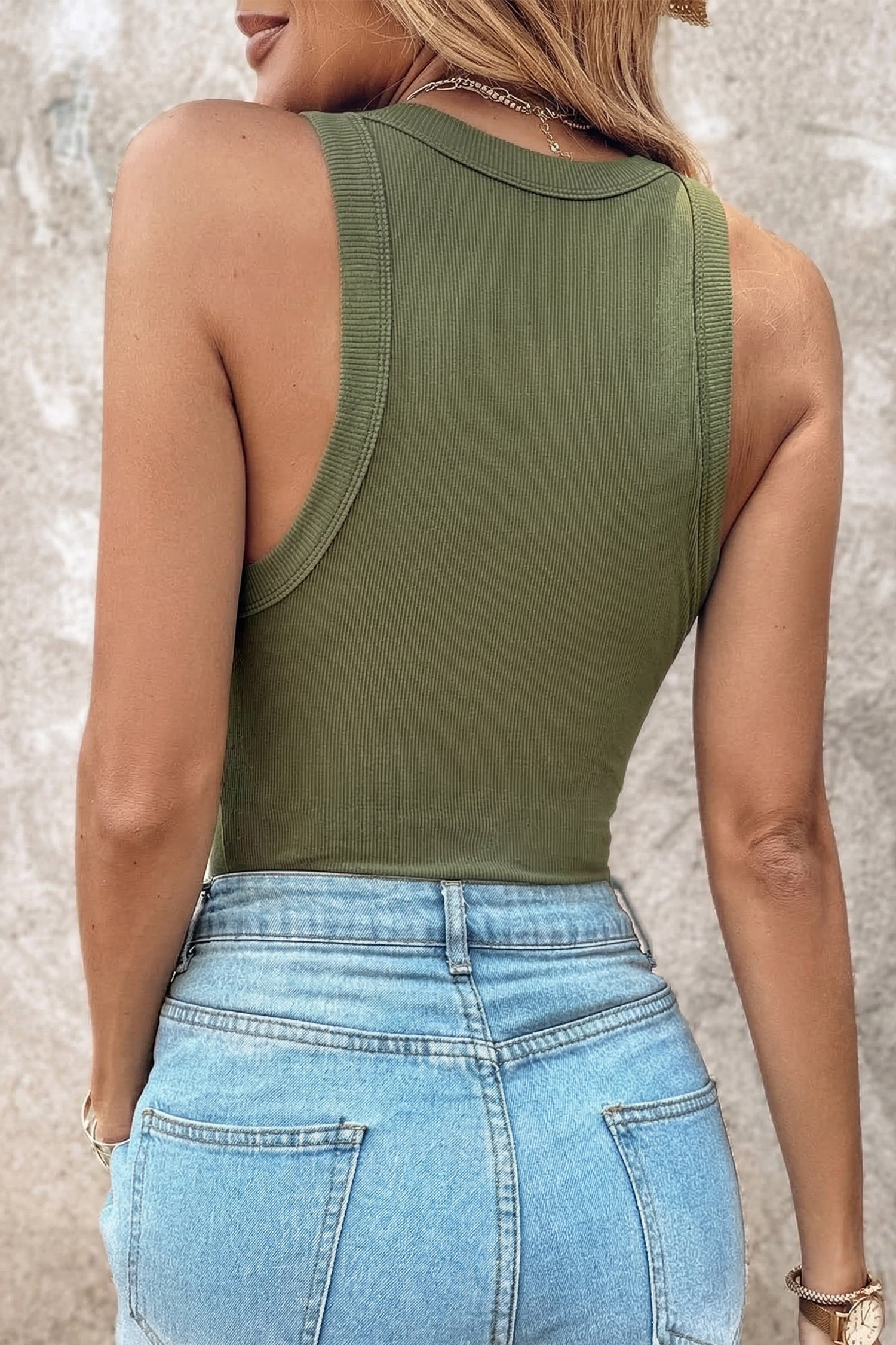 Black Slim Ribbed Padded Tank Top 🇺🇸