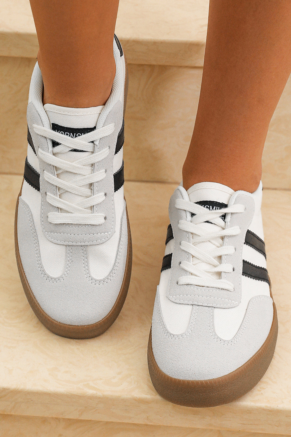 White Striped Lace-up Flat Sneakers 🇨🇳