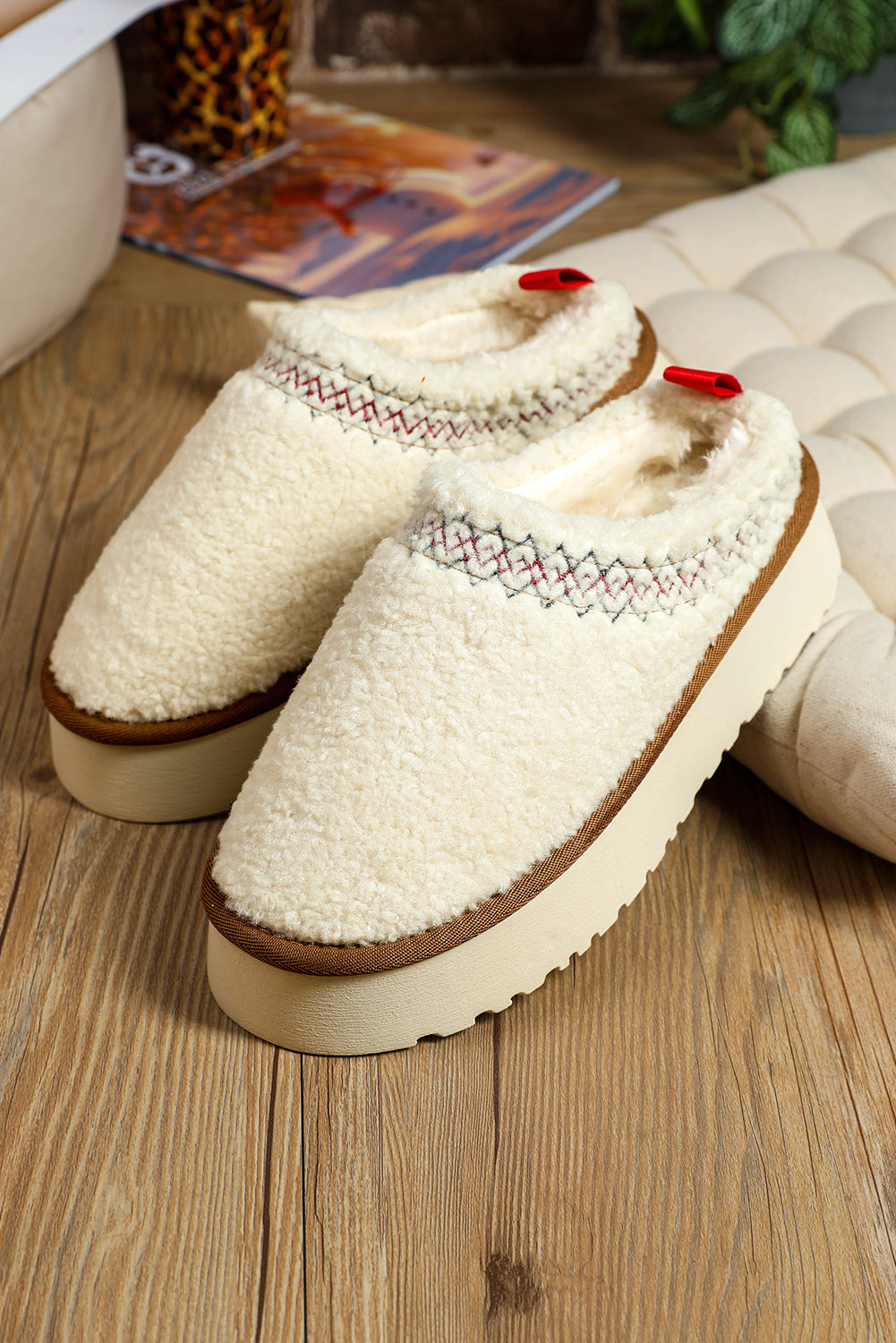 White Embroidered Sherpa Plush Thick Sole Winter Slippers 🇨🇳