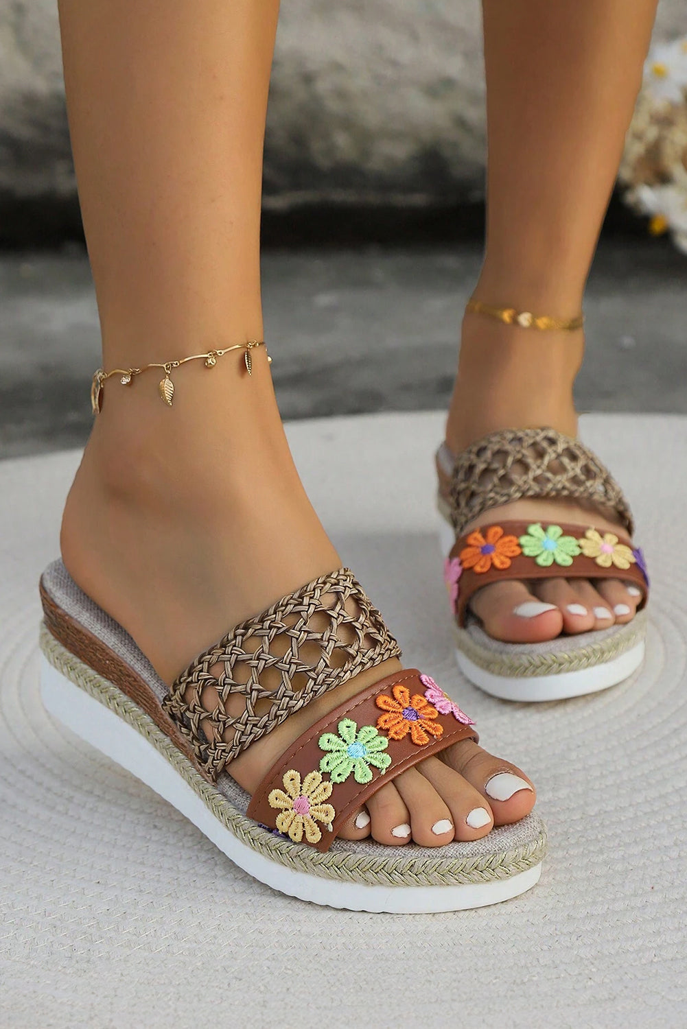 White Floral Print Braided Details Wedge Slippers 🇨🇳