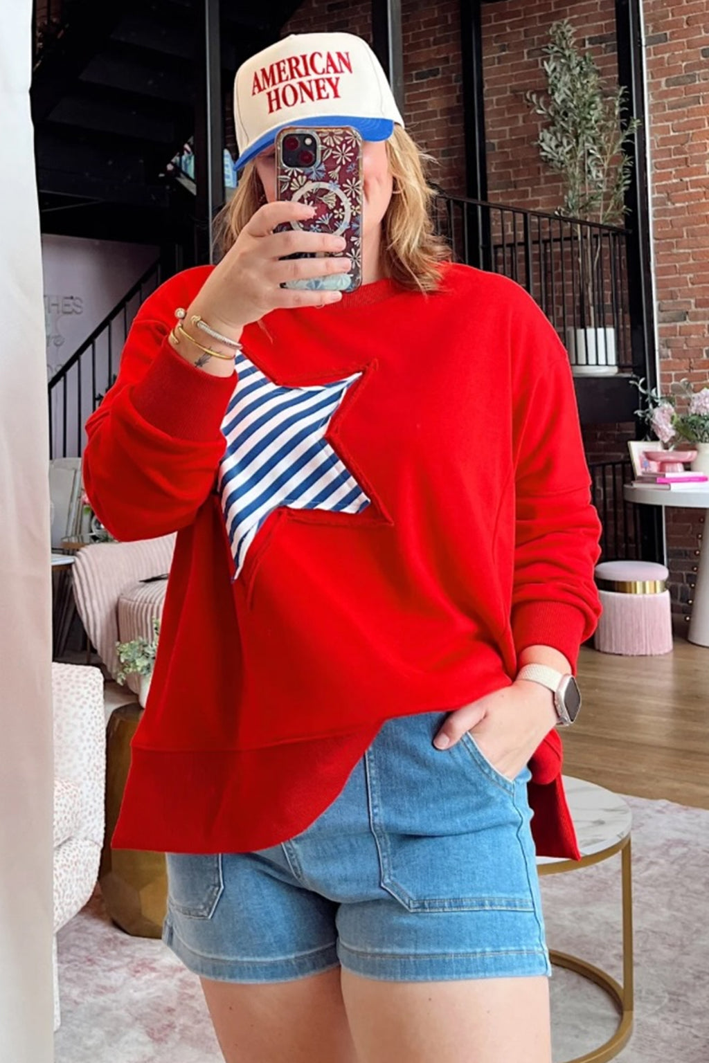 Fiery Red Patch Embroidery Star Colorblock Plus Size Sweatshirt 🇺🇸