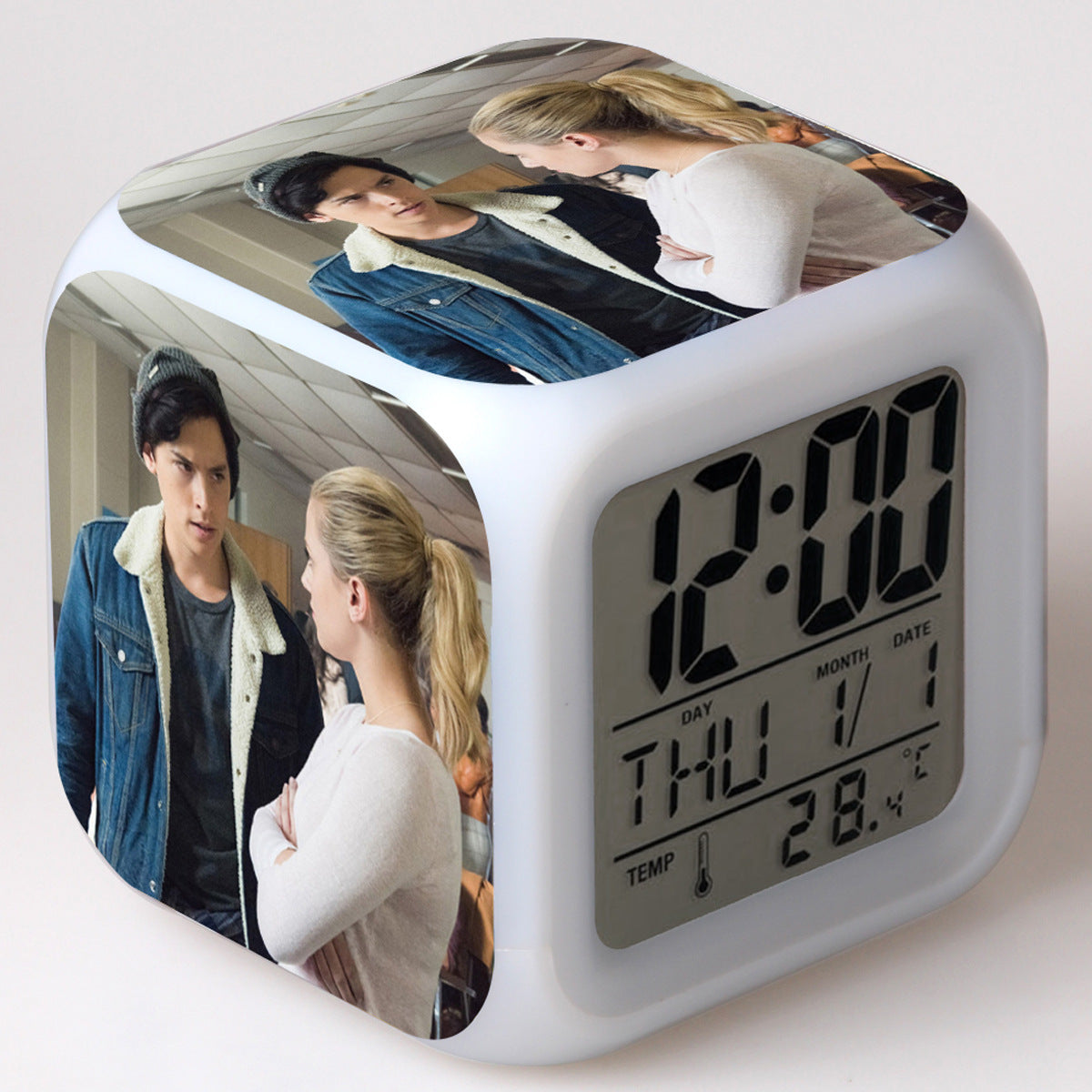 River Valley Alarm Clock 🇨🇳