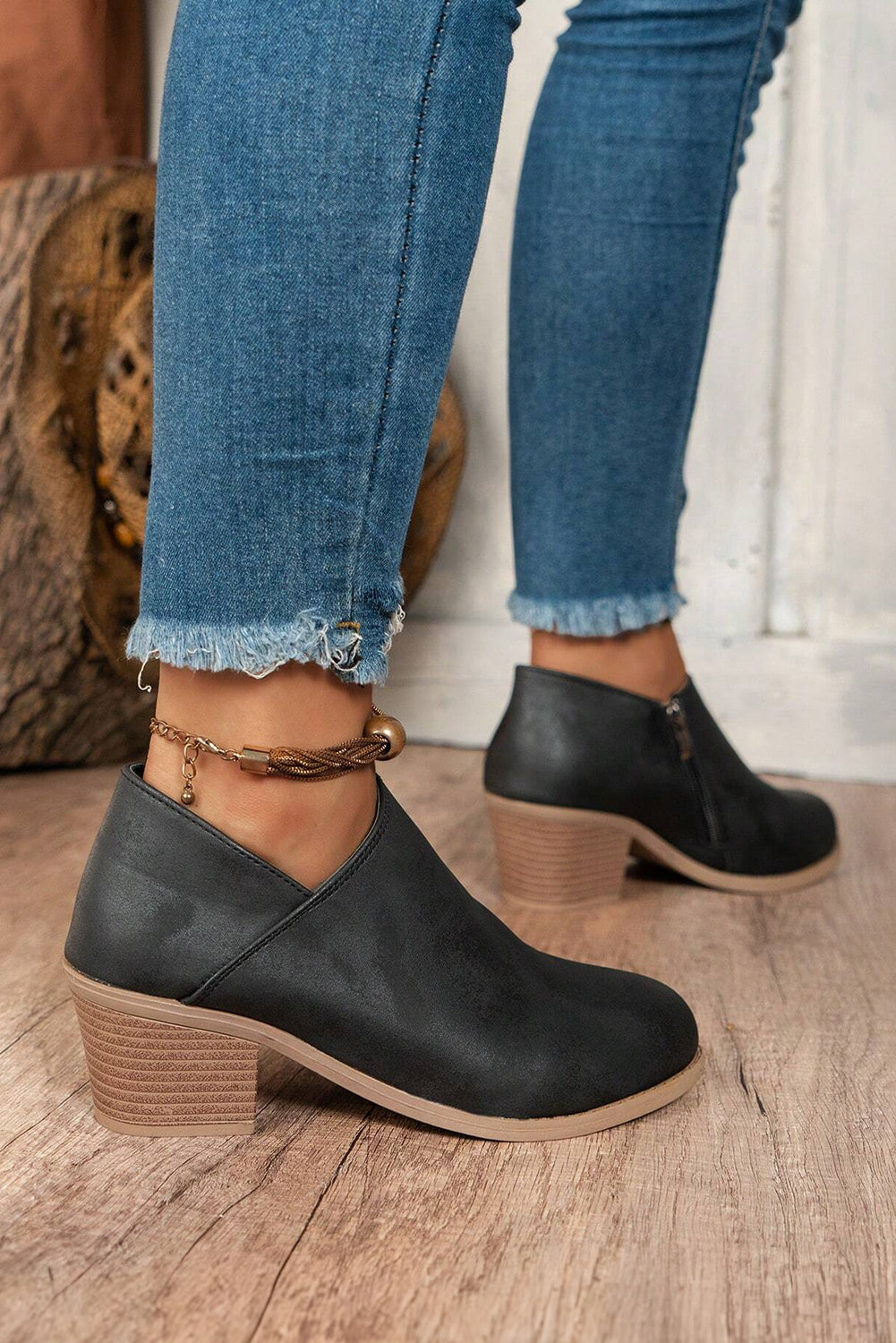 Black Tulip Opening Suede Ankle Boots 🇺🇸