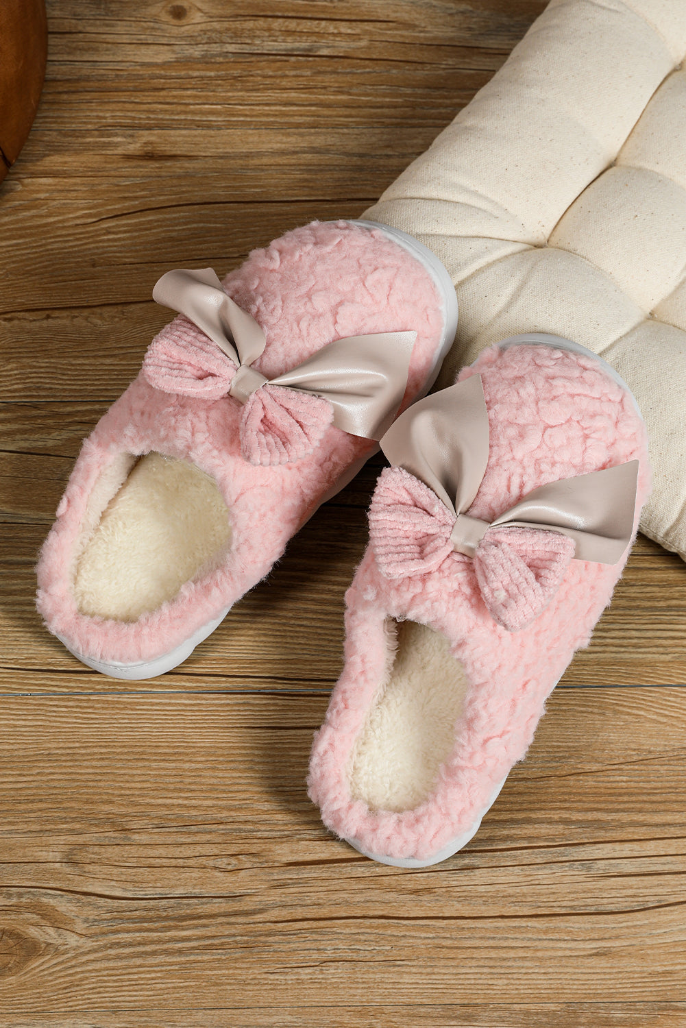 Pink Contrast Bowknot Applique Plush Winter Slippers (Colors May Differ by Batch) 🇺🇸