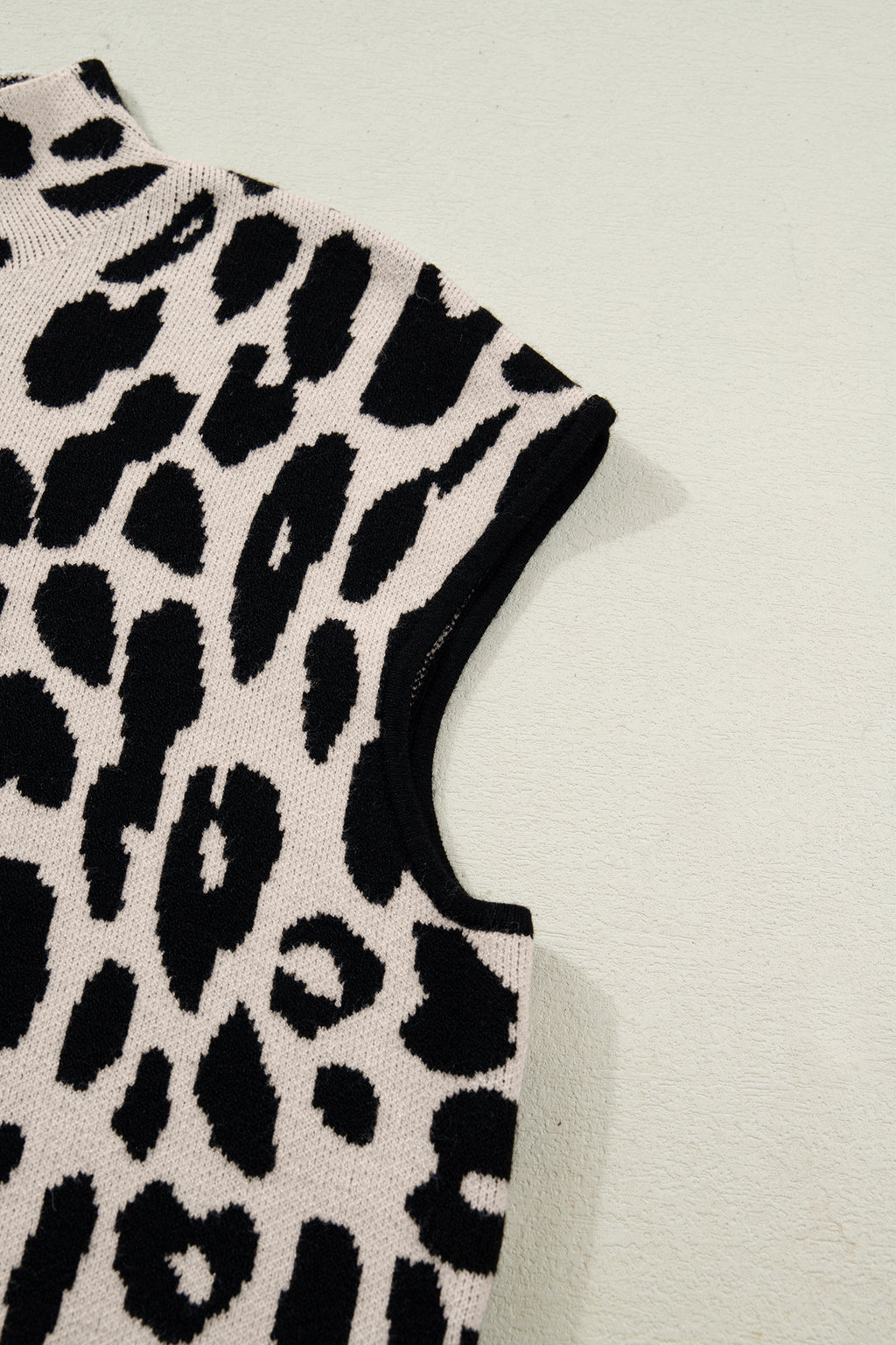 Black Leopard Print High Neck Short Sleeve Sweater 🇺🇸