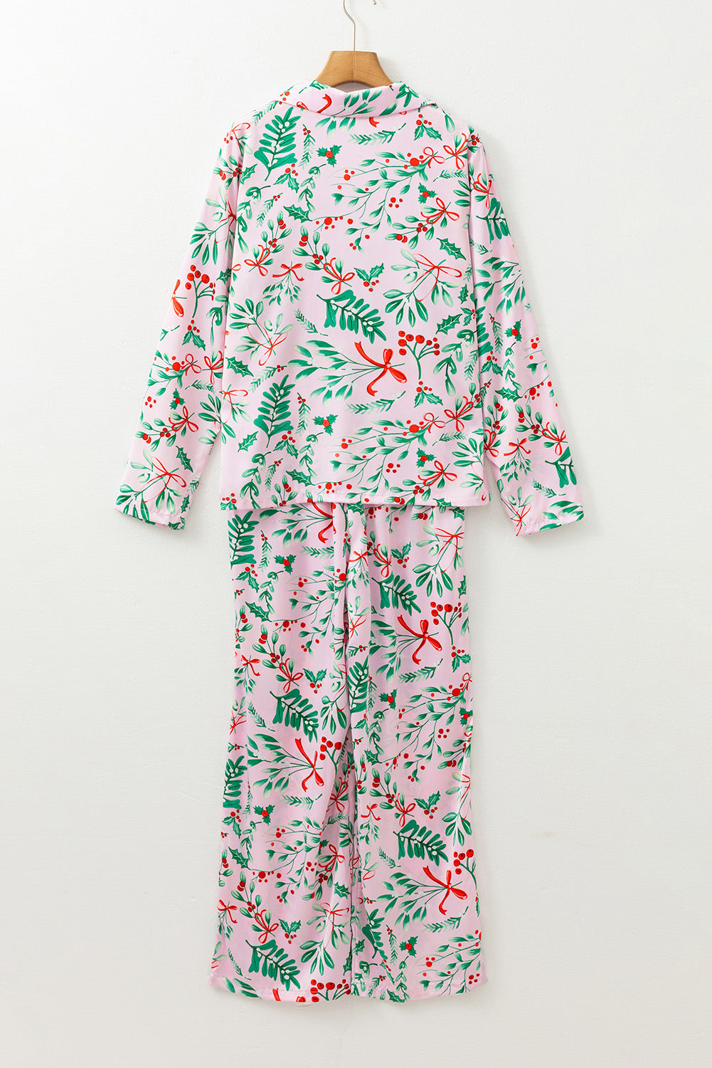 Pink Christmas Berries Plant Print Satin Long Sleeve Pajama Set 🇺🇸
