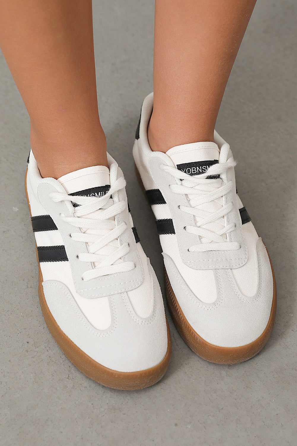 White Striped Lace-up Flat Sneakers 🇨🇳