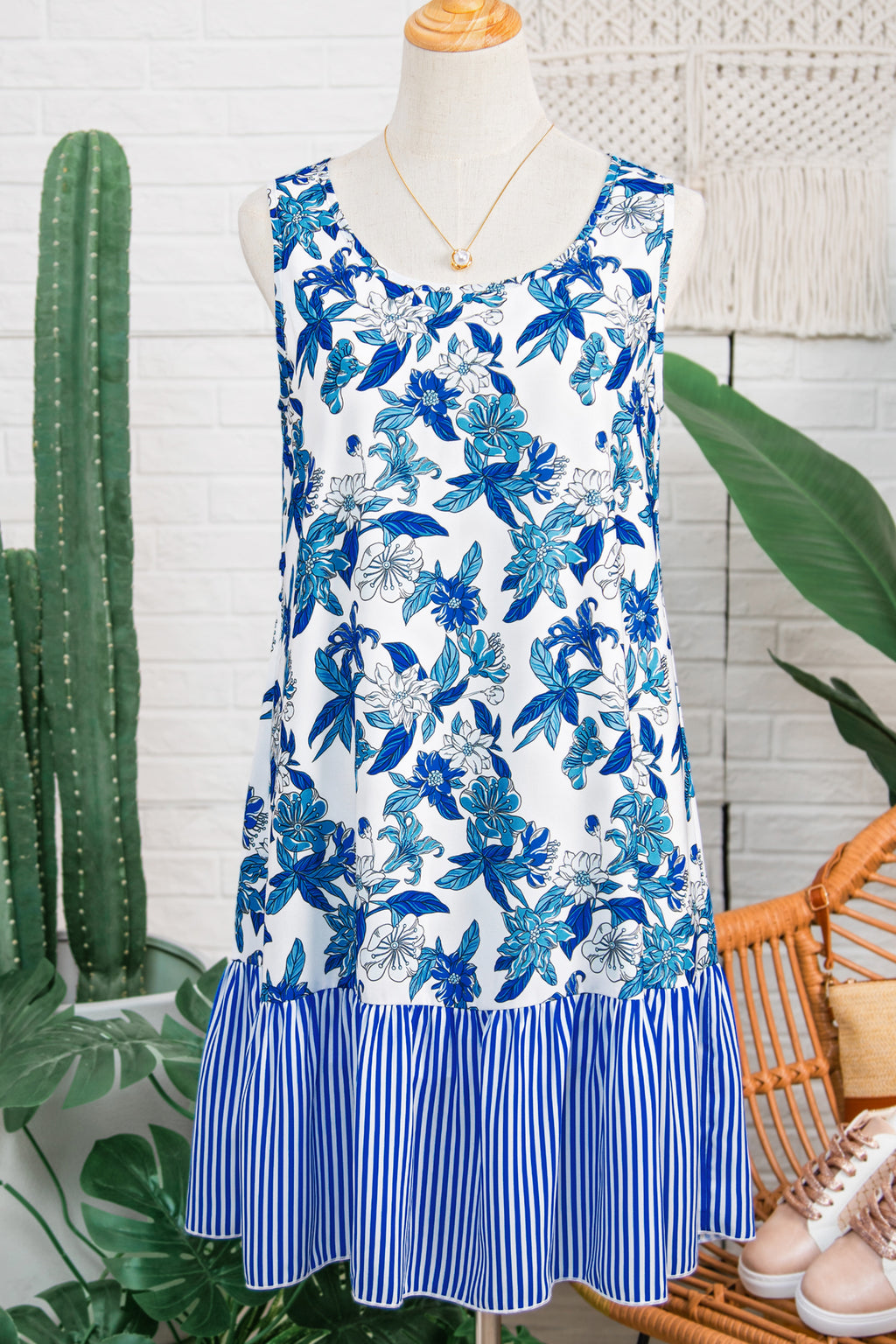 Sky Blue Floral Print U Neck Sleeveless Striped Ruffle Hem Patchwork Dress 🇺🇸