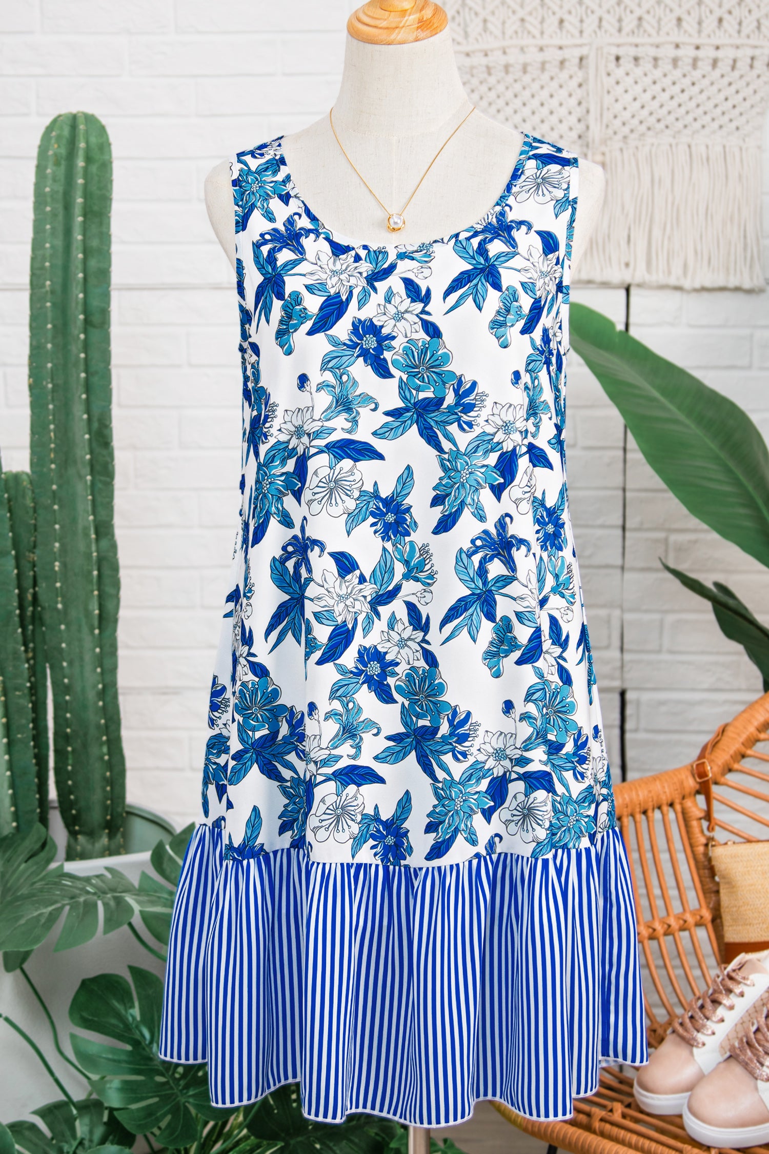 Sky Blue Floral Print U Neck Sleeveless Striped Ruffle Hem Patchwork Dress 🇺🇸
