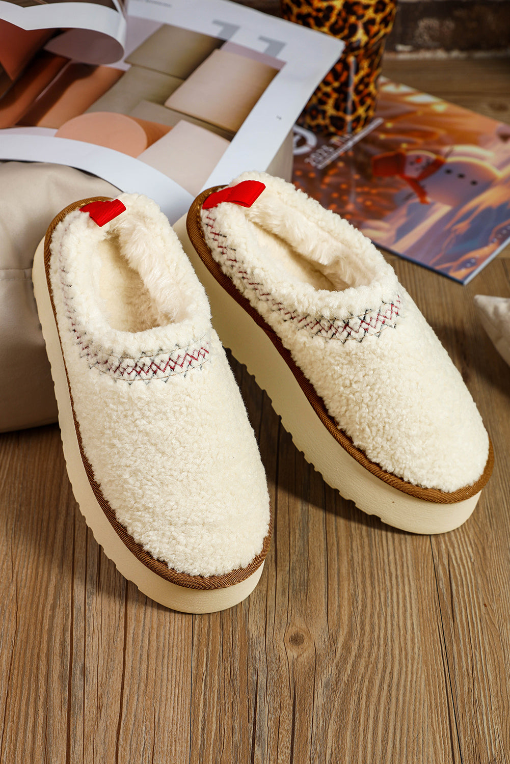 White Embroidered Sherpa Plush Thick Sole Winter Slippers 🇨🇳