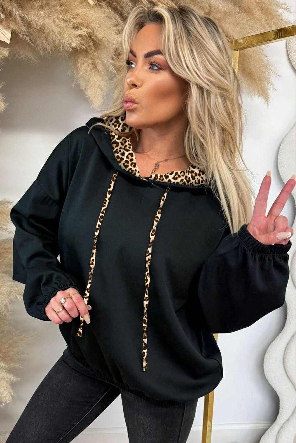 Black Leopard Contrast Drawstring Hood Drop Shoulder Loose Top 🇺🇸
