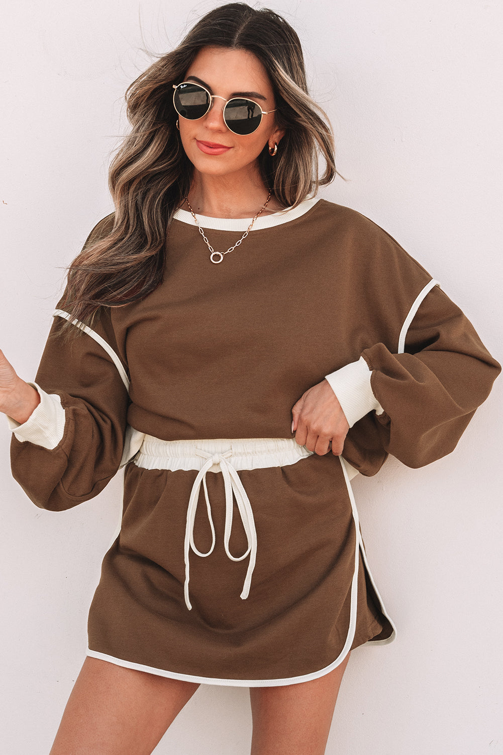 Coffee Color Contrast Loose Pullover and Lace-up Waist Skort Set 🇨🇳