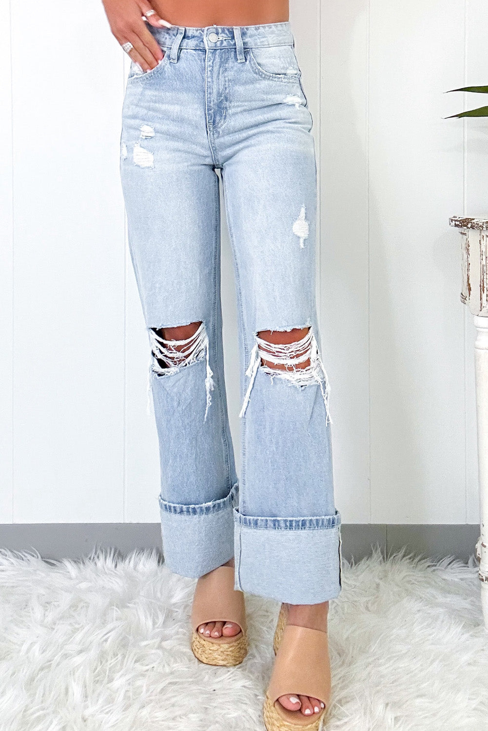 Beau Blue Light Wash Distressed Flare Jeans 🇨🇳