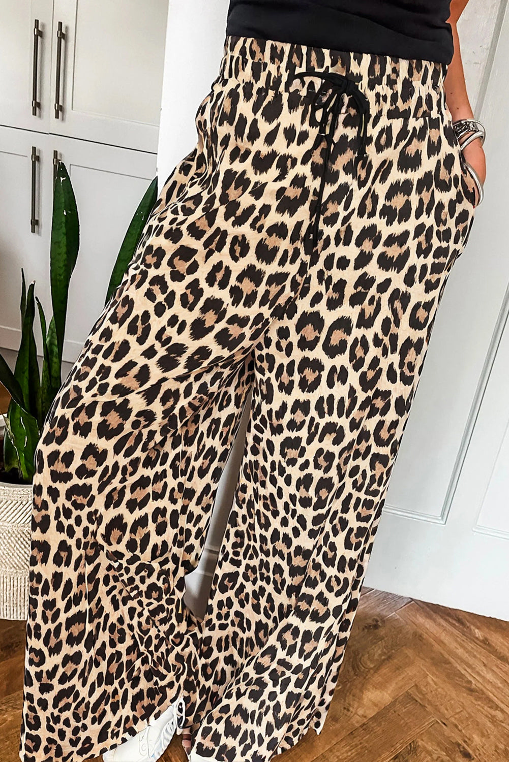 Parchment Leopard Drawstring Flowy Wide Leg Pants 🇨🇳