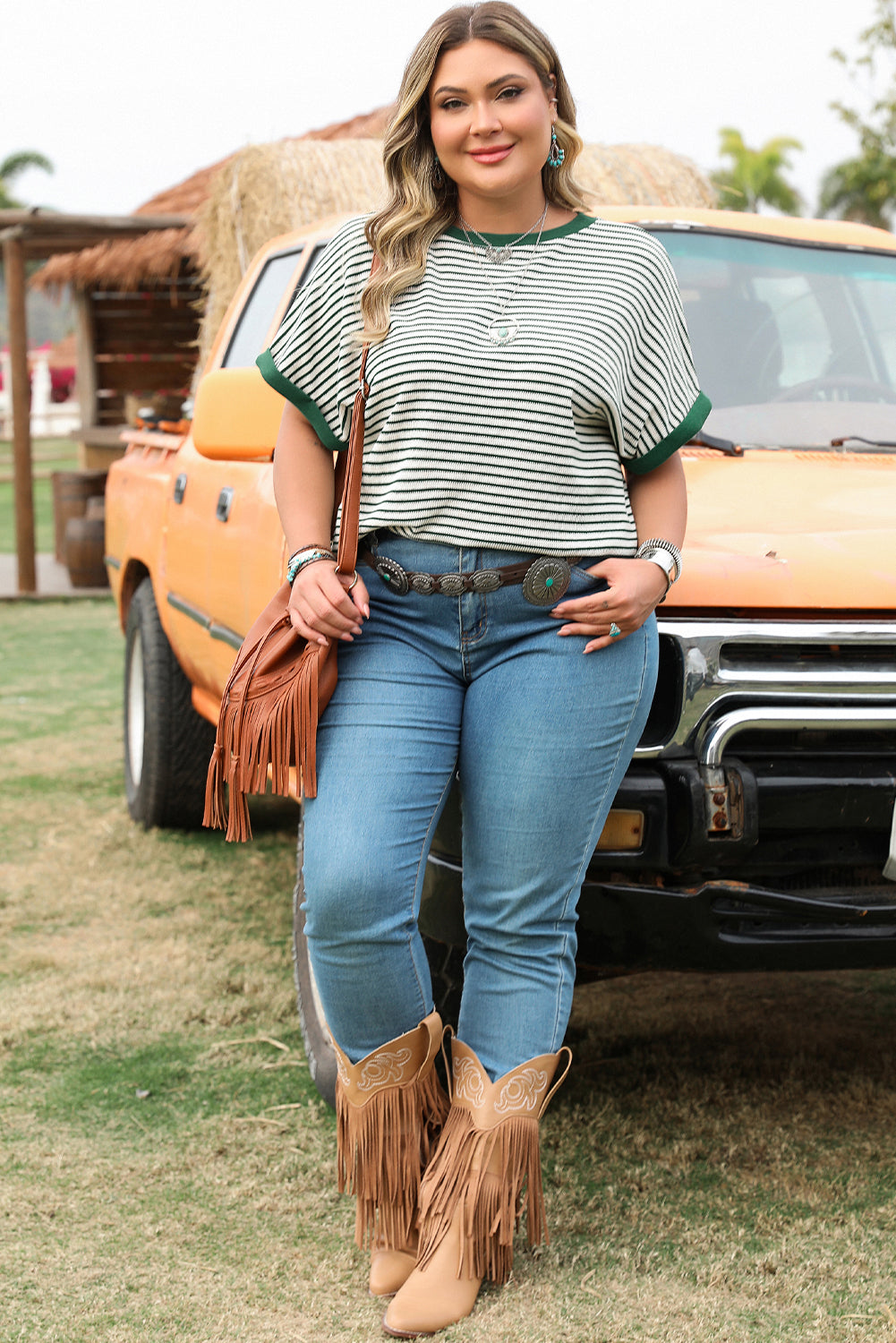 Green Stripe Trimmed Round Neck Plus Size Boxy Fit T-shirt 🇨🇳