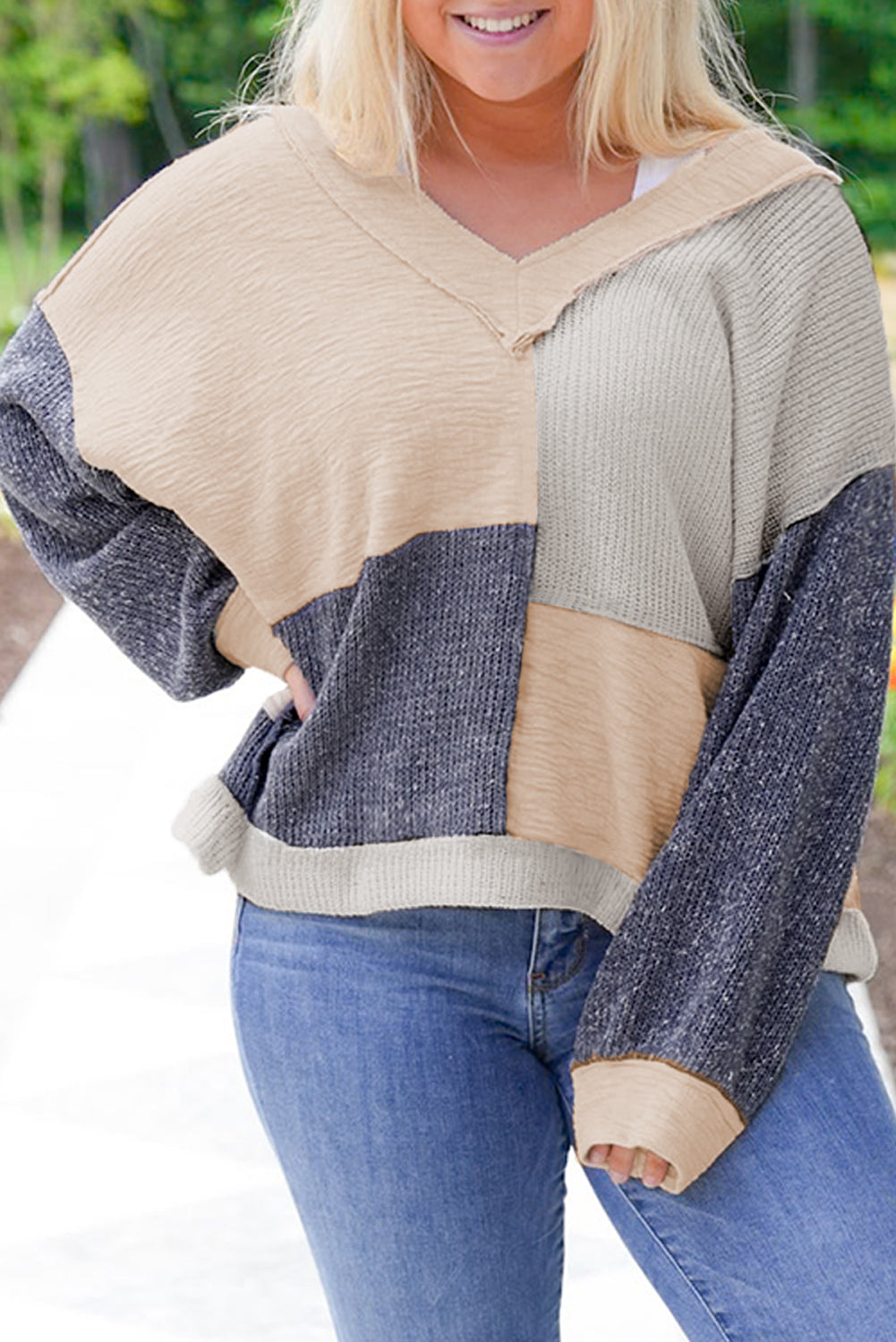 Ashleigh Blue Plus Size Textured Colorblock Patchwork V Neck Top 🇨🇳