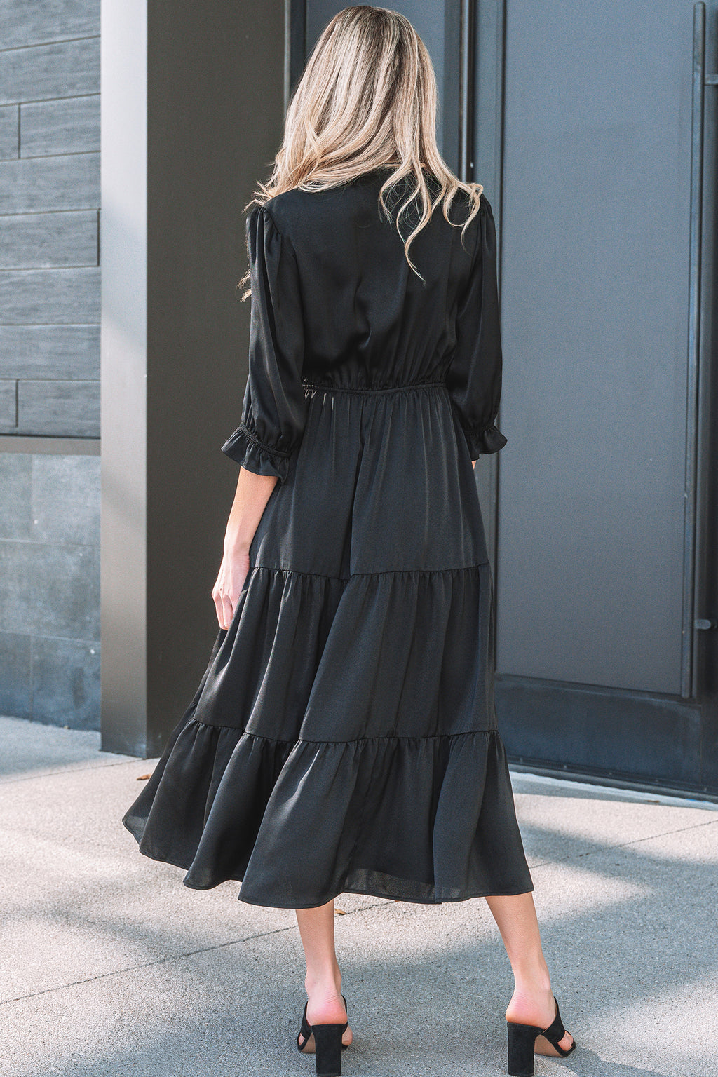 Black Flounced Bracelet Sleeve V Neck Tiered Maxi Dress 🇺🇸