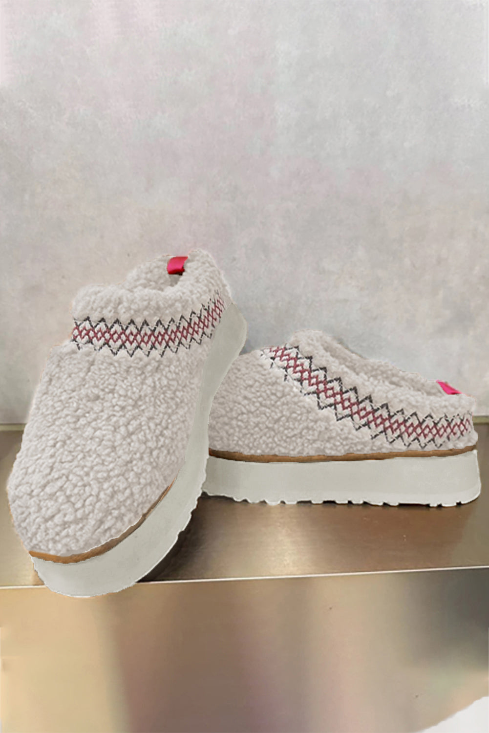 White Embroidered Sherpa Plush Thick Sole Winter Slippers 🇨🇳