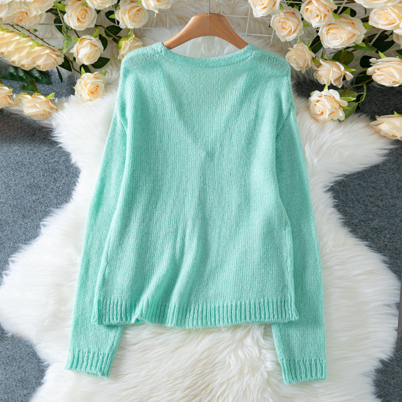 Deep V-neck Solid Colour Buttoned Cardigan 🇨🇳