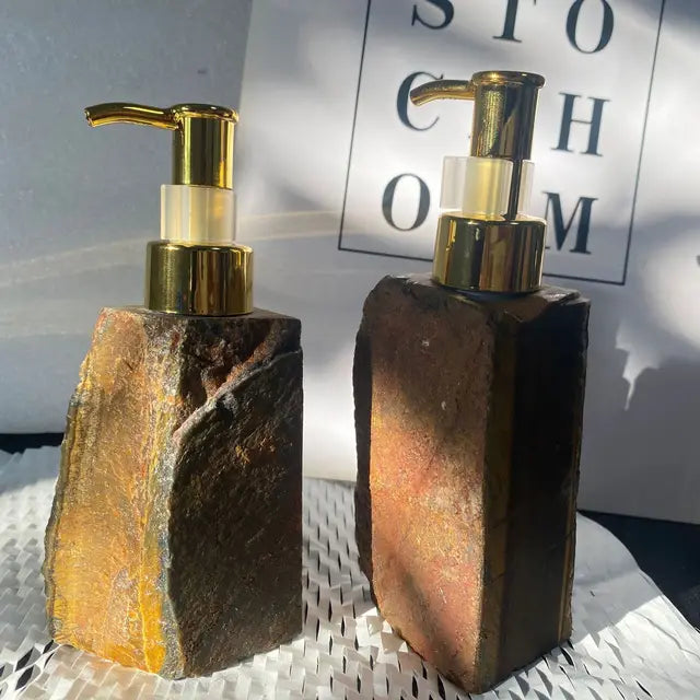 1 PCS Natural Pink Crystal Stone Press Bottle Dispenser 30ml Liquid 🇨🇳