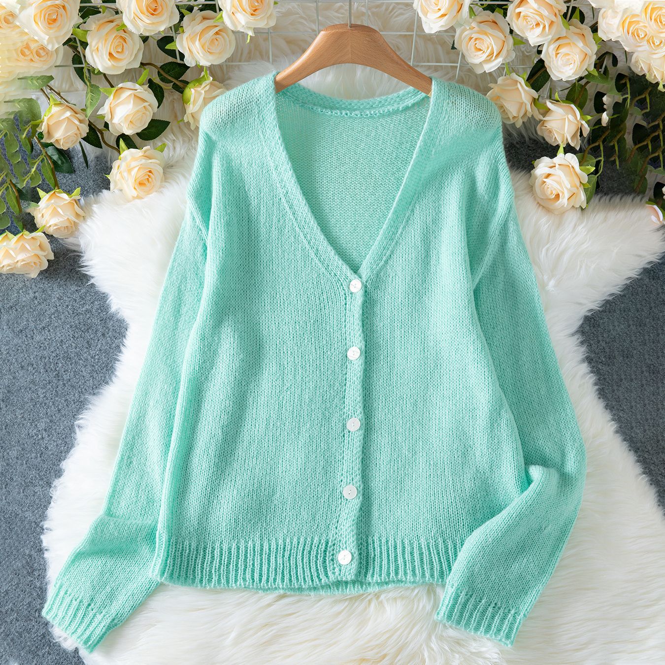 Deep V-neck Solid Colour Buttoned Cardigan 🇨🇳