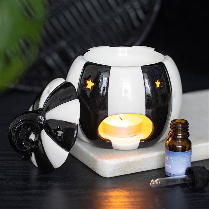 Black and White Striped Pumpkin Oil Burner 🇬🇧