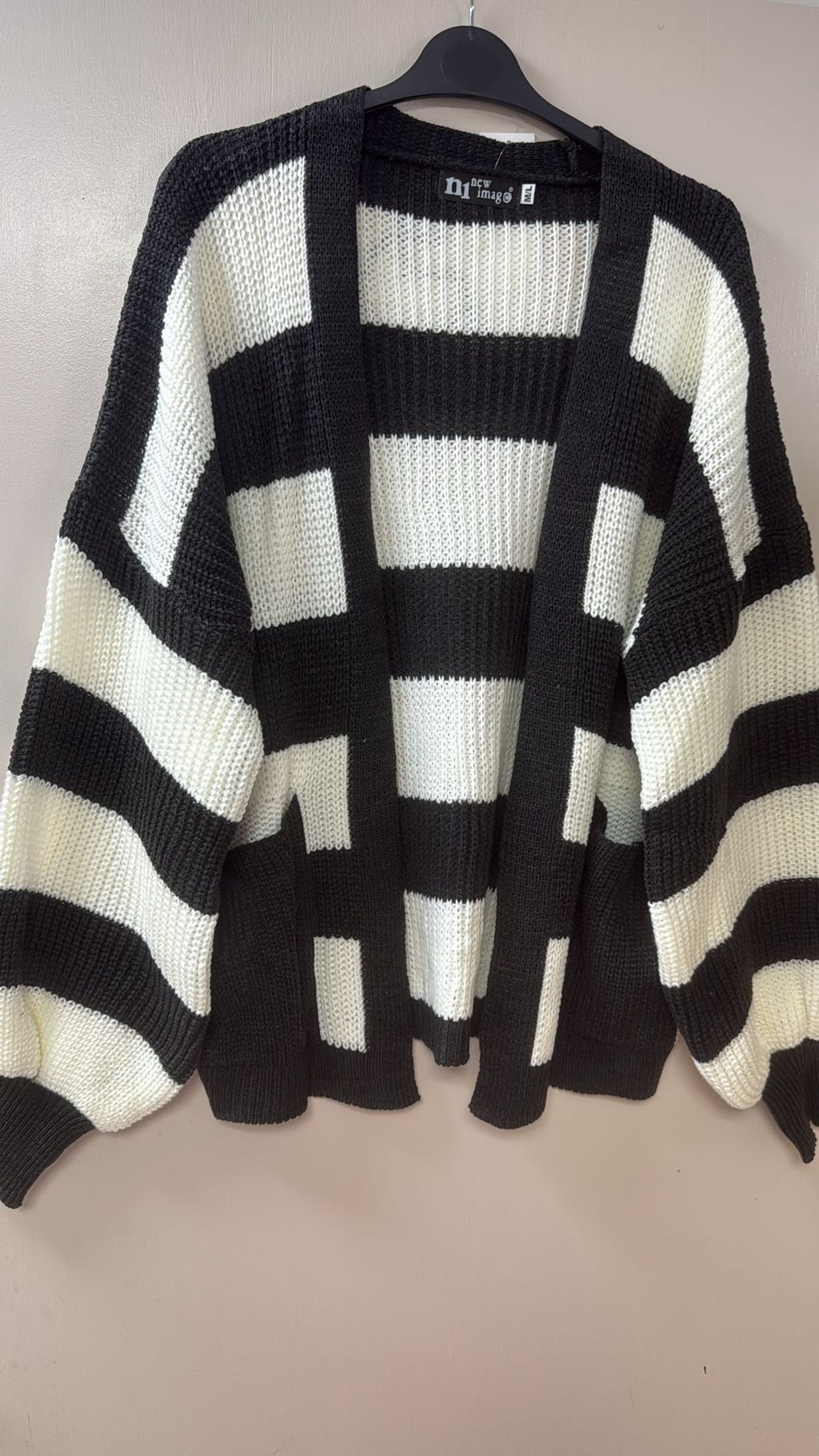 Knitted Stripped Balloon Sleeve Cropped Cardigan 🇬🇧