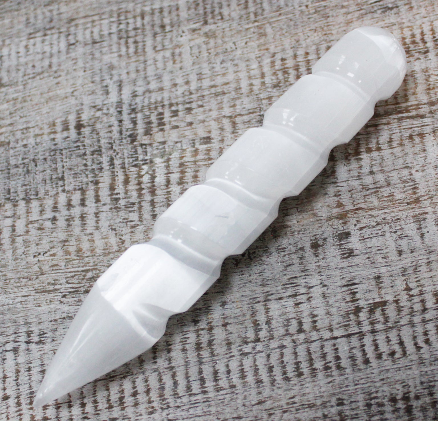 Selenite Spiral Wands - 16 cm (Point One Ends) 🇬🇧