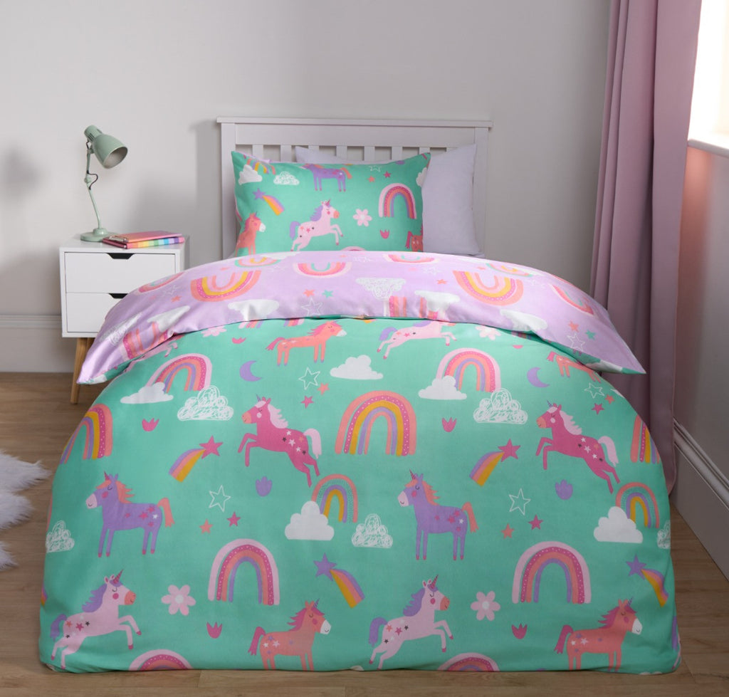 Unicorn & Rainbows Reversible Duvet Cover Set 🇬🇧