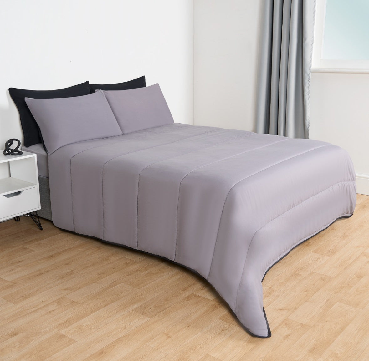 Coverless 10.5 Tog Reversible Duvet & Pillowcase - Black/Grey 🇬🇧