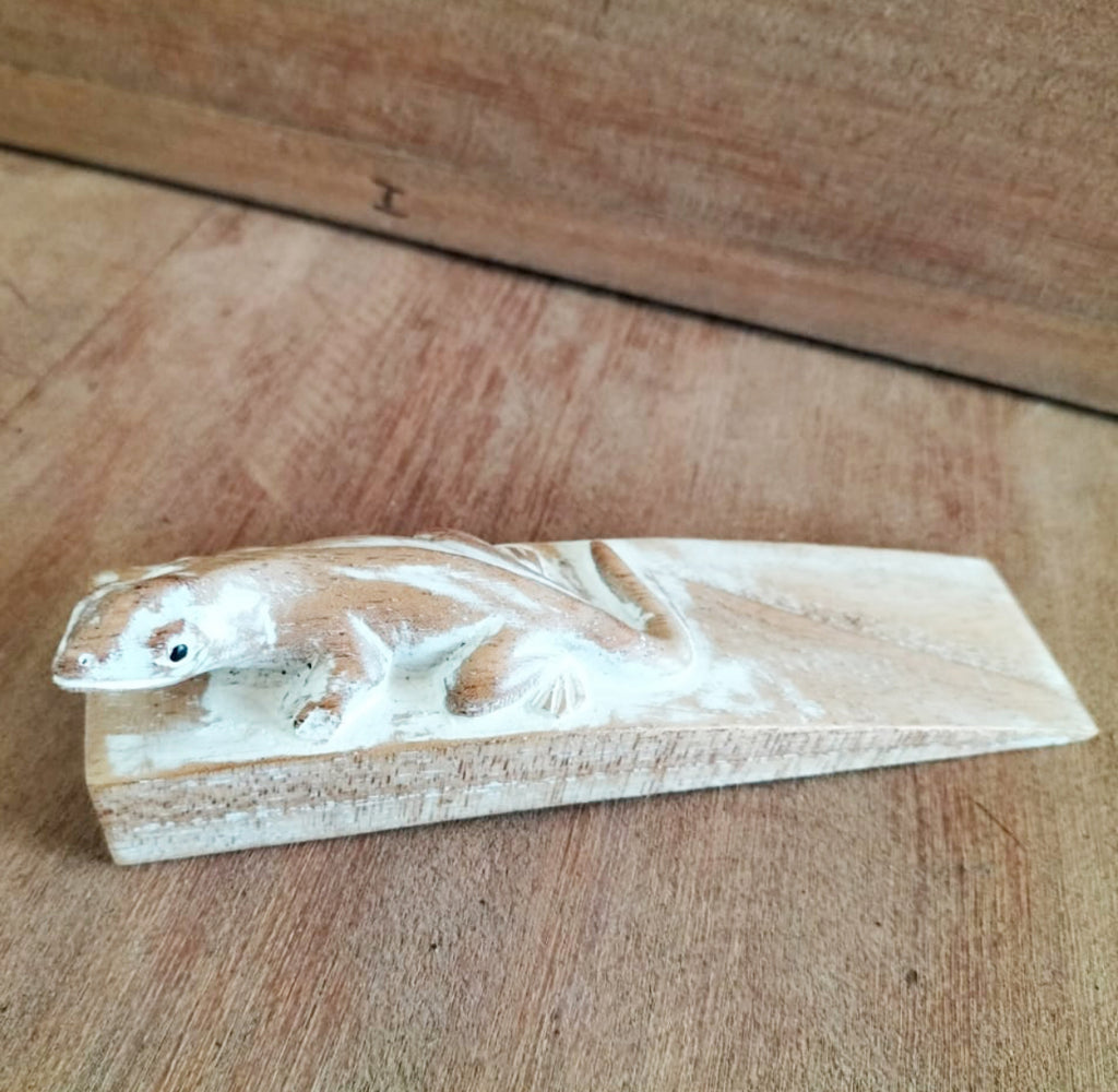 Hand carved Doorstop - Gecko 🇬🇧