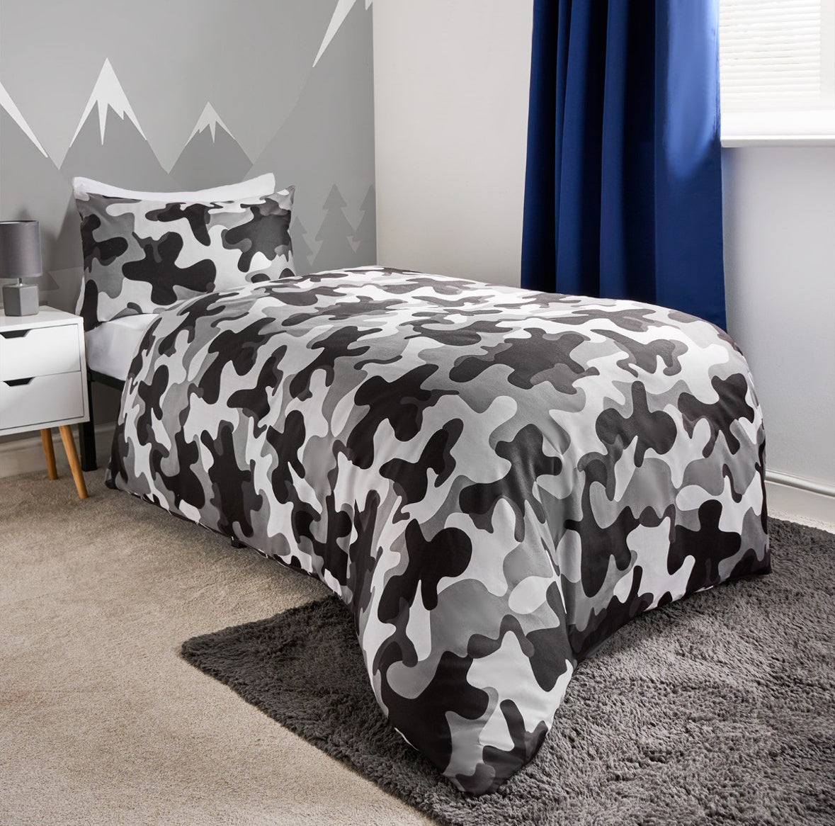 Abstract Camo Reversible Duvet Cover Set 🇬🇧