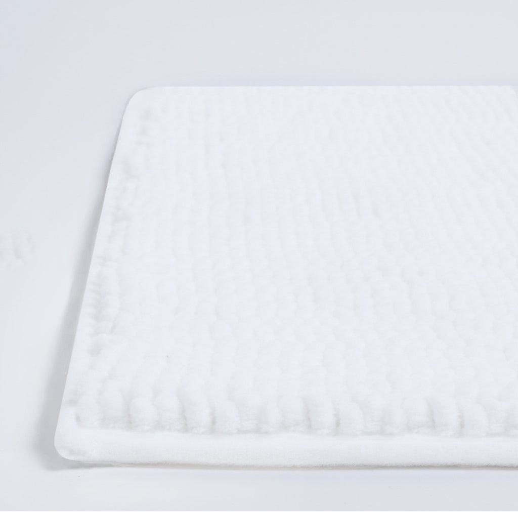 Noodle Bath Mat - White 🇬🇧