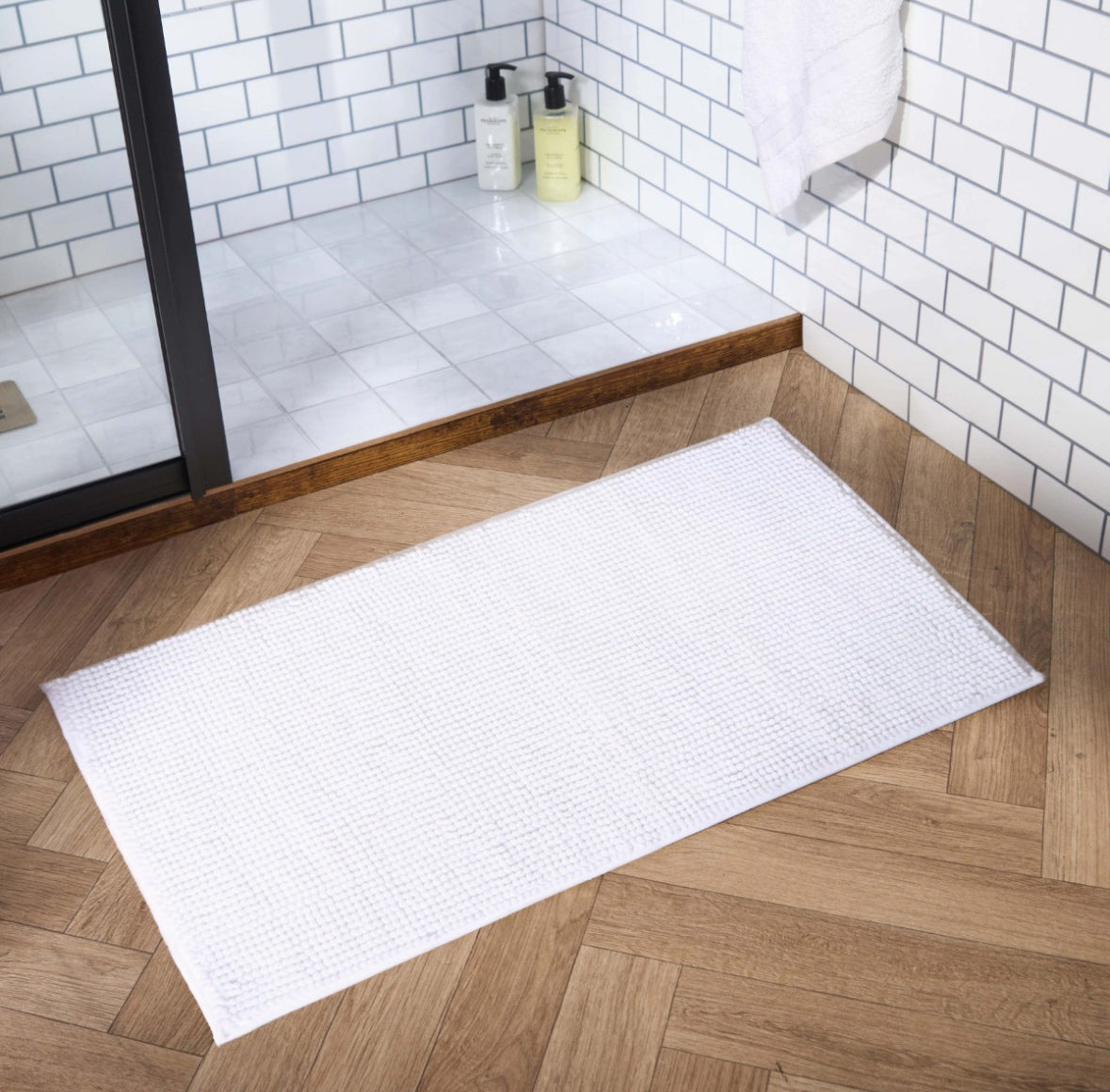 Noodle Bath Mat - White 🇬🇧