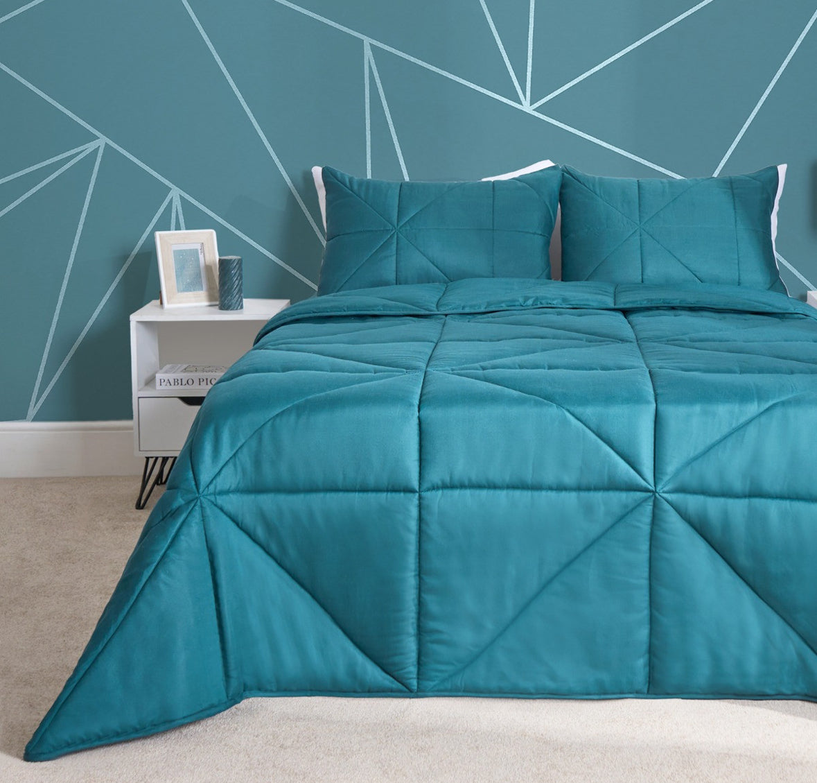 Coverless Geo Quilted 7.5 Tog Duvet Set 🇬🇧