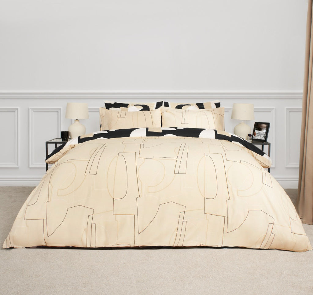 Abstract Geo Duvet Set - Black/Natural 🇬🇧